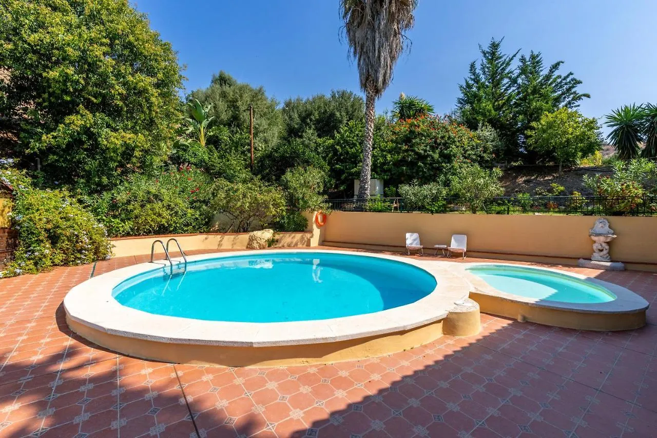New House In Malaga Nature Dom wakacyjny